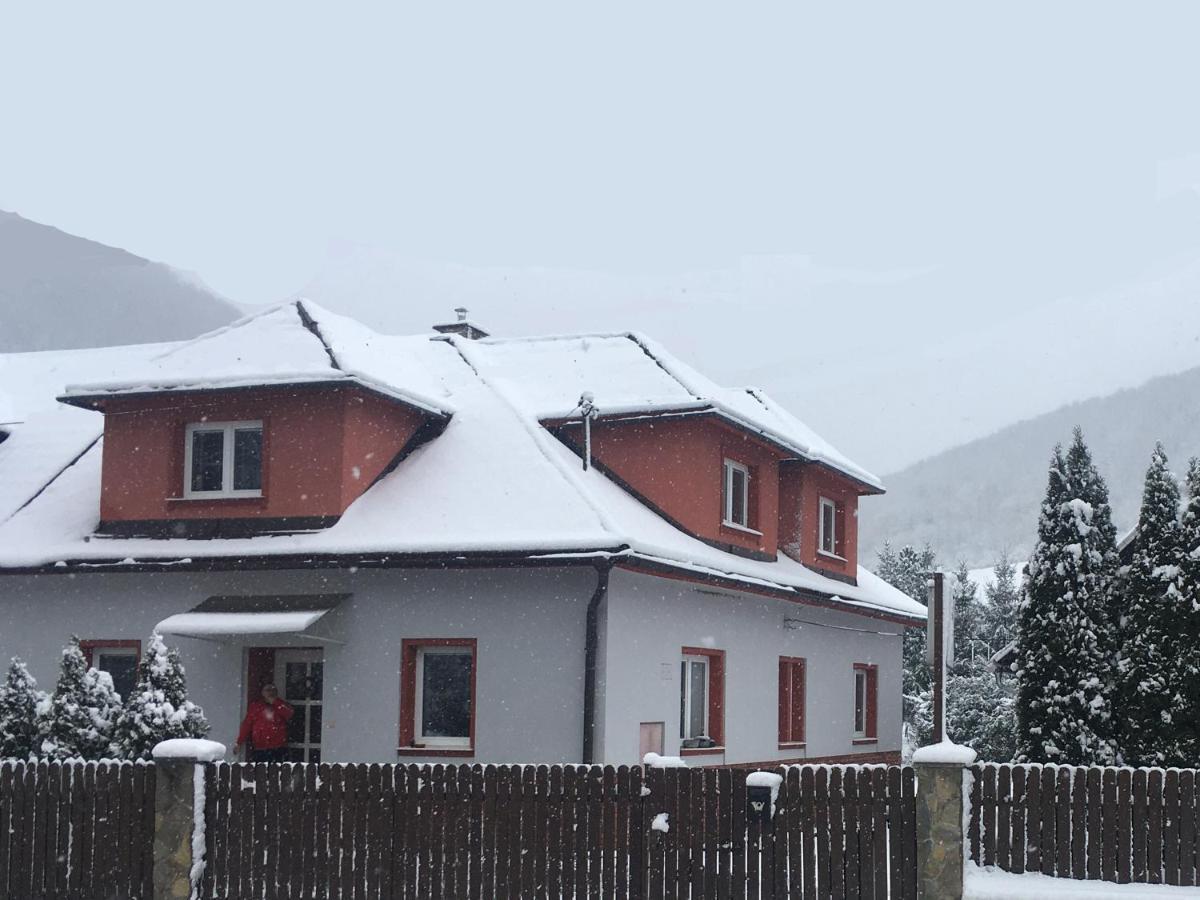 Chalupa Pod Lipami Terchova Bagian luar foto